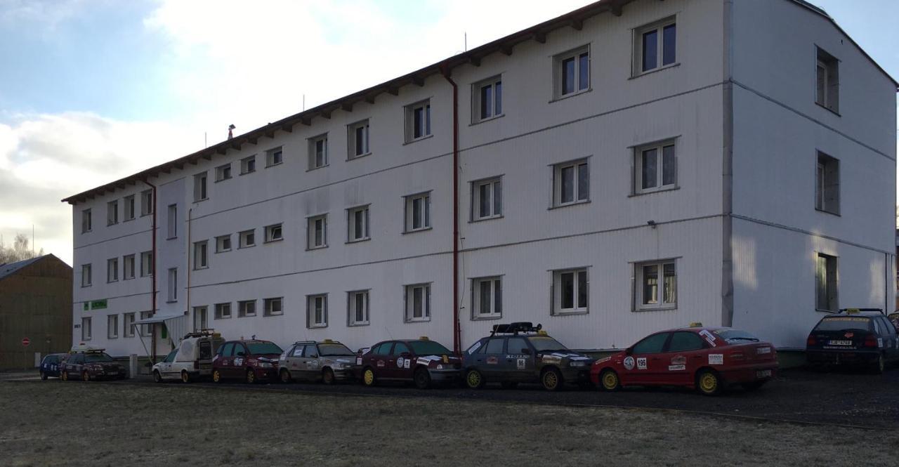 Ubytovani U Ropaku Horni Slavkov Luaran gambar