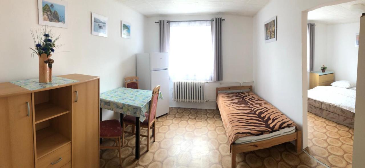 Ubytovani U Ropaku Horni Slavkov Luaran gambar
